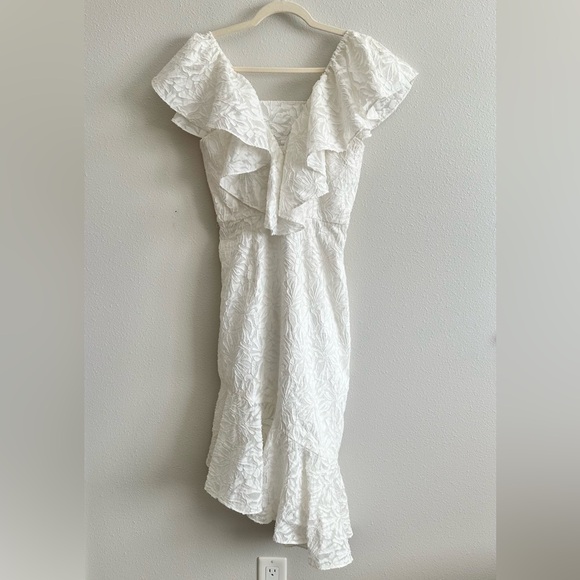 C/MEO Collective More To Give Dress Size Medium - Picture 5 of 9